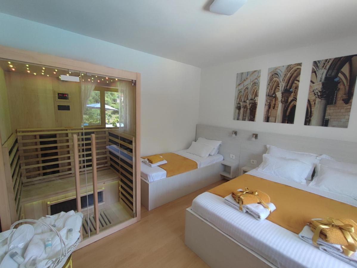 Villa Ivona With Swimming Pool And Jacuzzi Oslje Luaran gambar